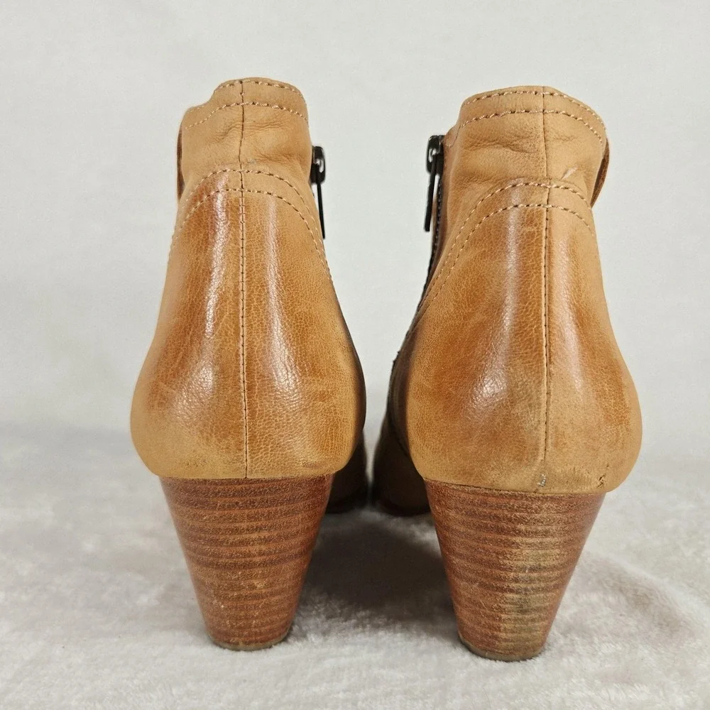 Frye Reina Boots Womens 8 Beige Leather Western Ankle Side Zip Cone Heel Booties